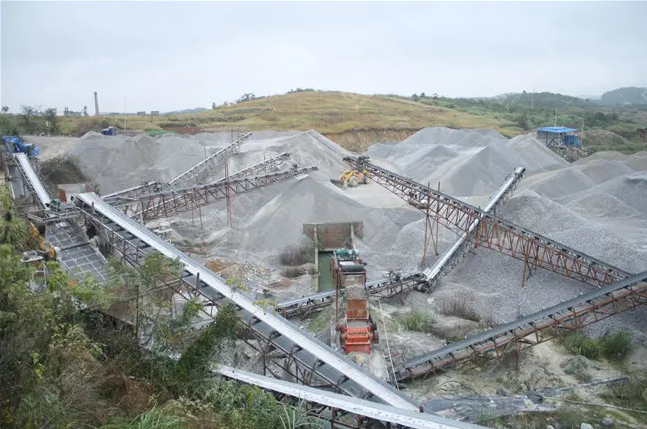 新疆：砂石划定集中开采区 到2025年全区大中型矿山占比要达40%以上